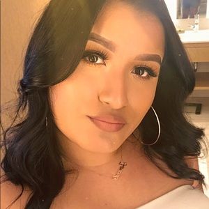 Meet your Posher, Clara